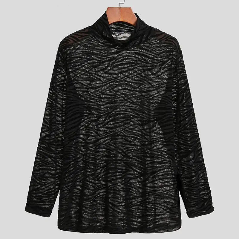 T-shirt à manches longues pour femmes avec imprimé animal texturé et col montant Chic und Stil