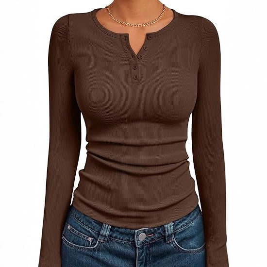 Chemise à manches longues ajustée pour femmes avec patte de boutonnage et structure en rib Chic und Stil