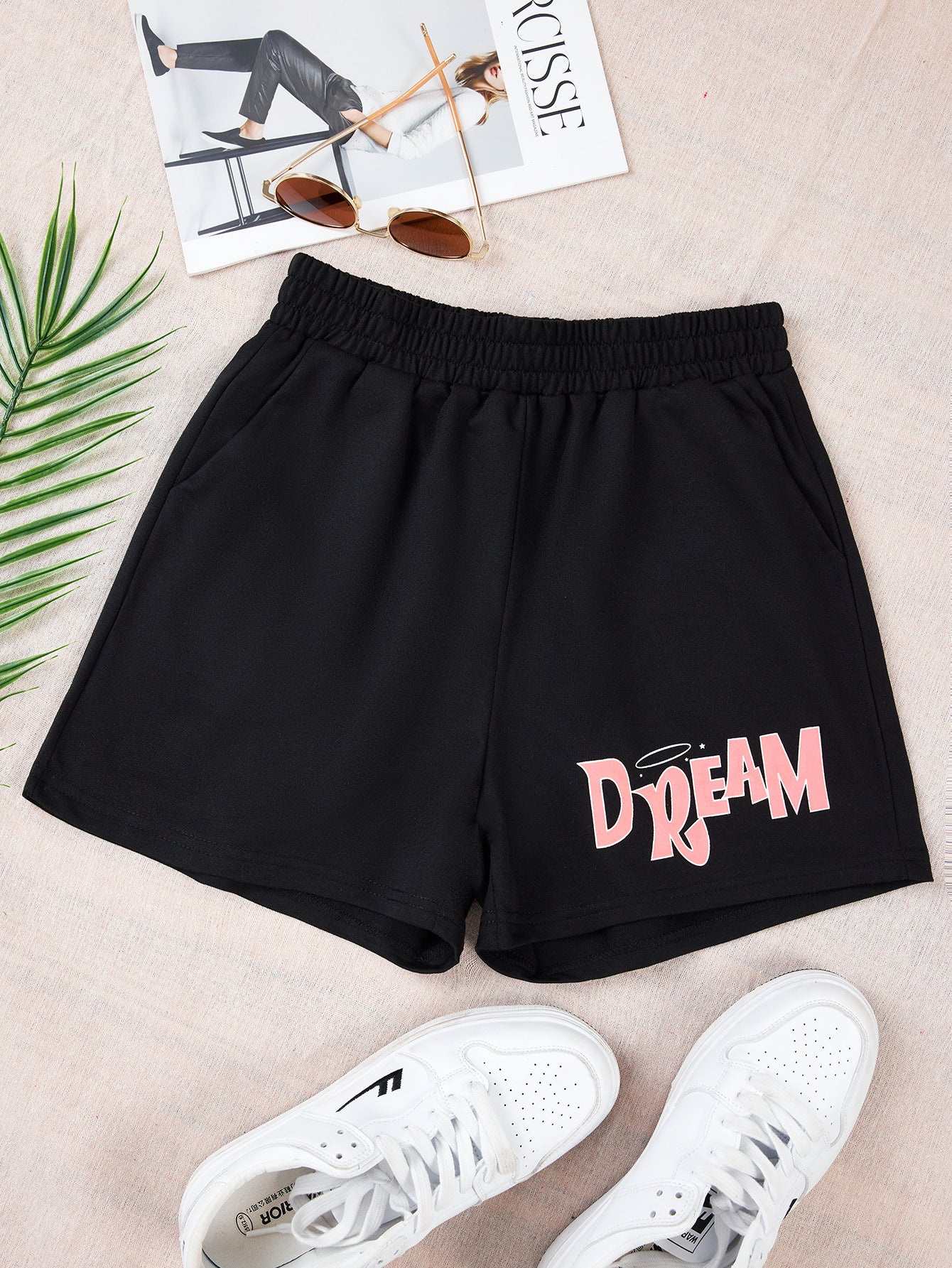 Shorts de sport pour femmes avec inscription tendance Chic und Stil