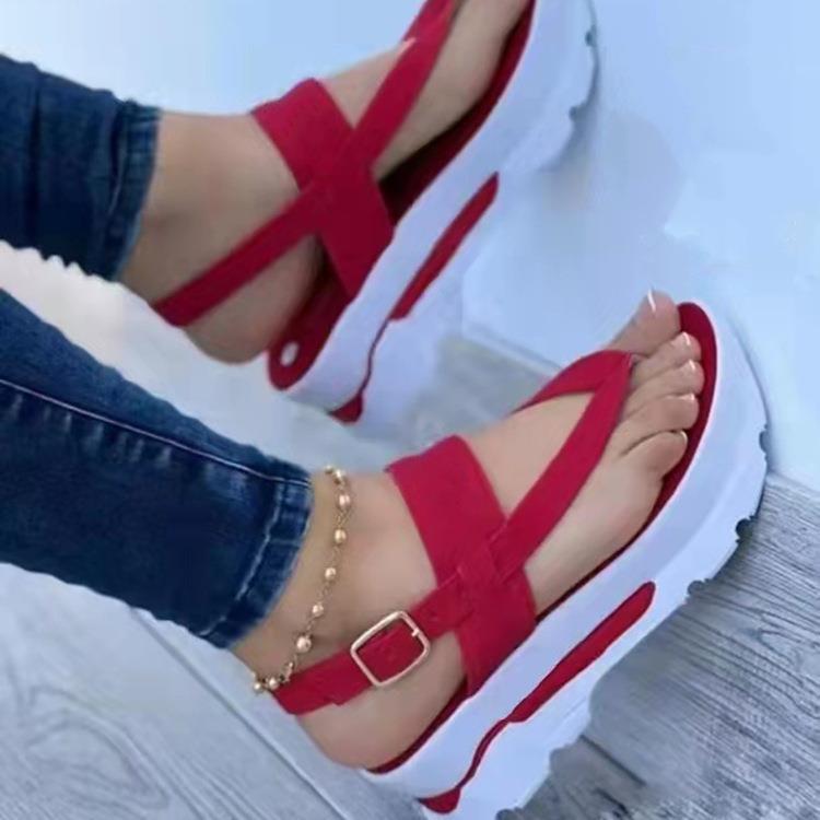 Sandales à lanières à la mode pour dames avec semelle intérieure anatomique et design robuste Chic und Stil