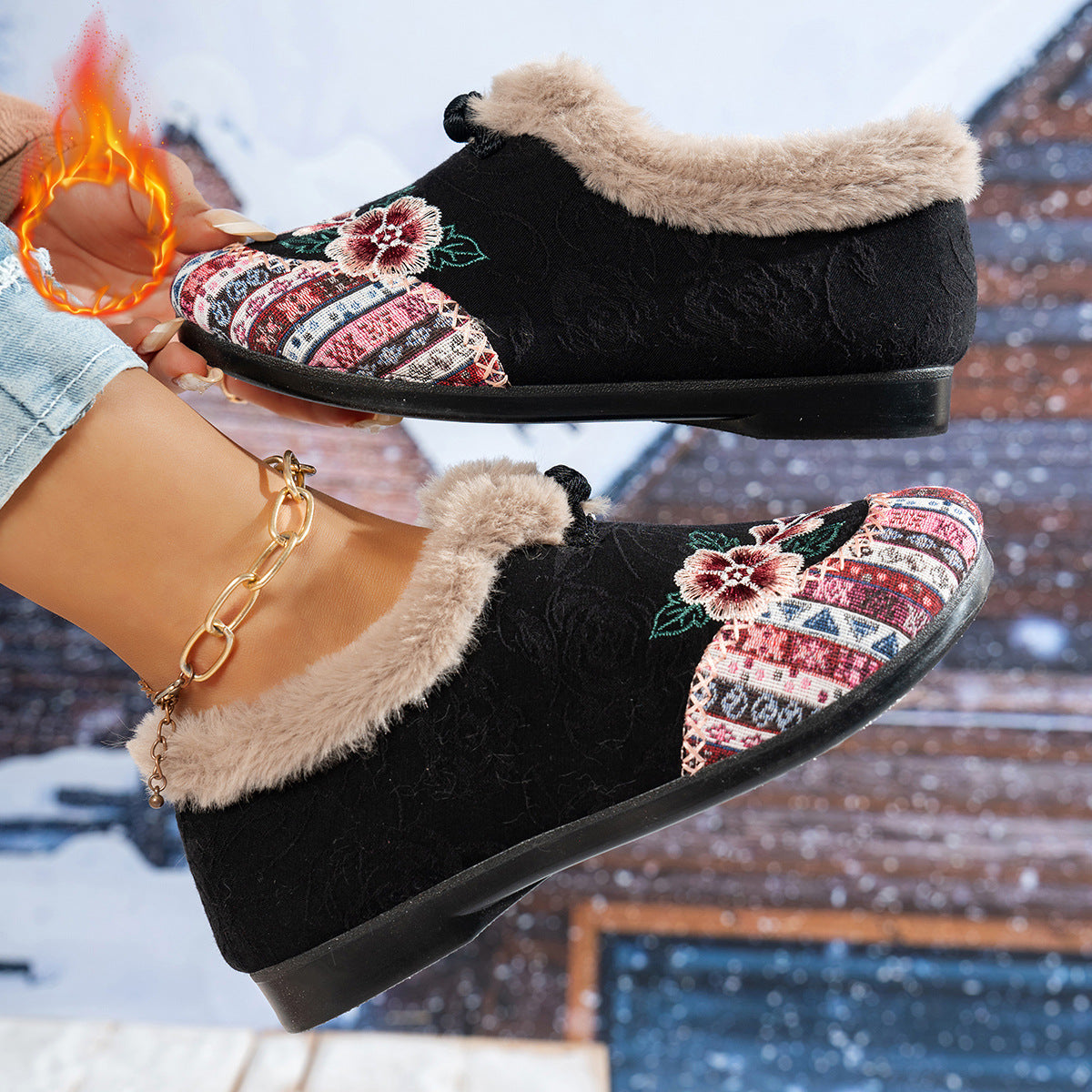 Chaussons pour femme avec doublure douce et design floral à la mode Chic und Stil