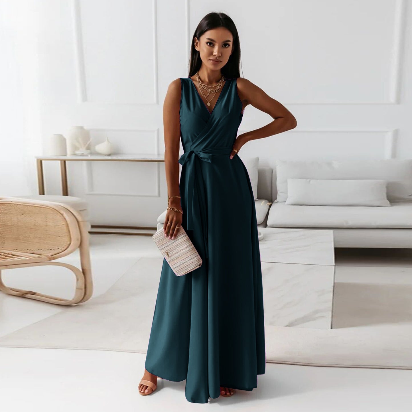 Robe maxi pour femmes avec look d'enveloppement et décolleté en V profond Chic und Stil
