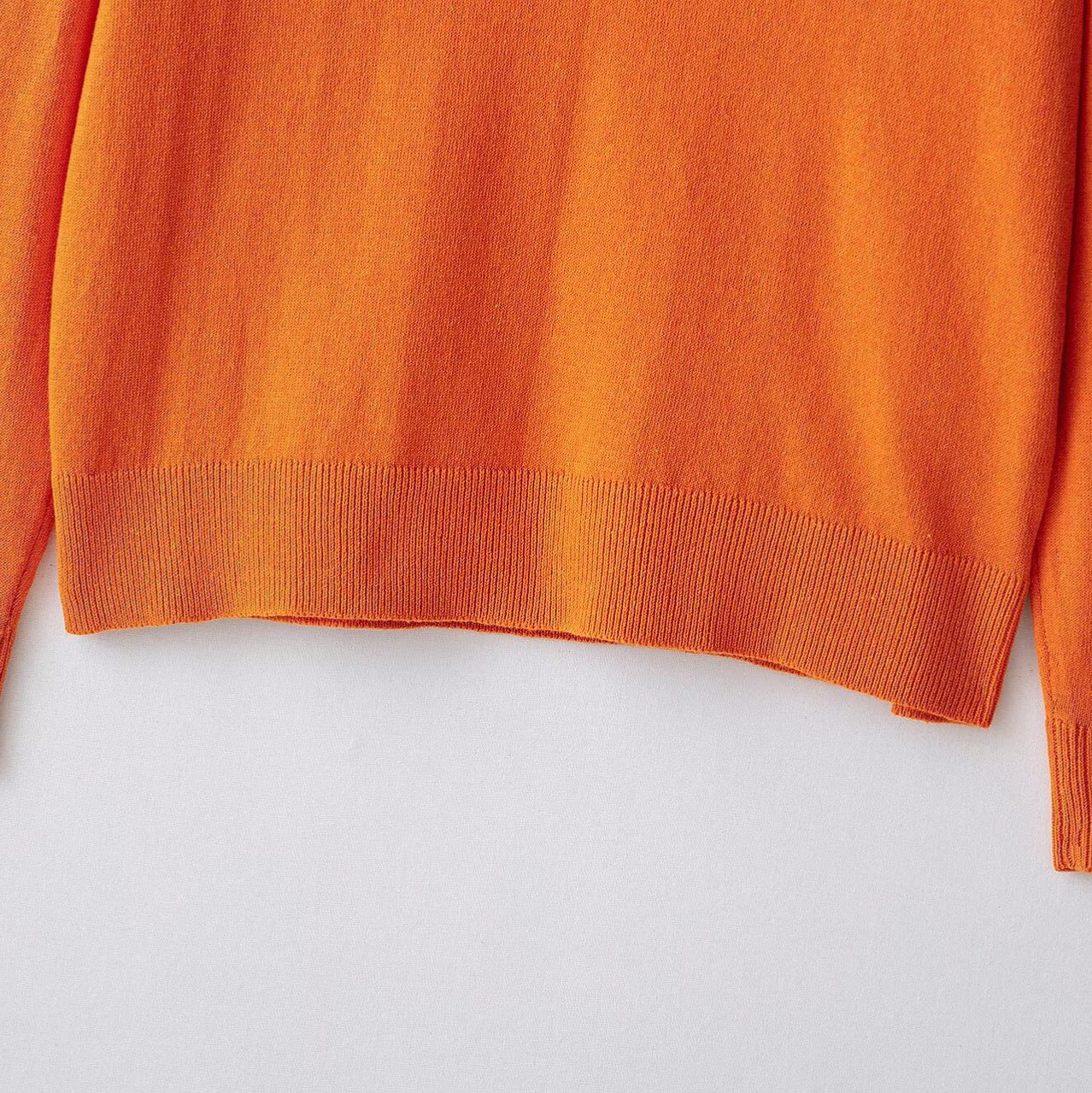Femmes pull élégant à encolure en V en mélange de coton de haute qualité Chic und Stil