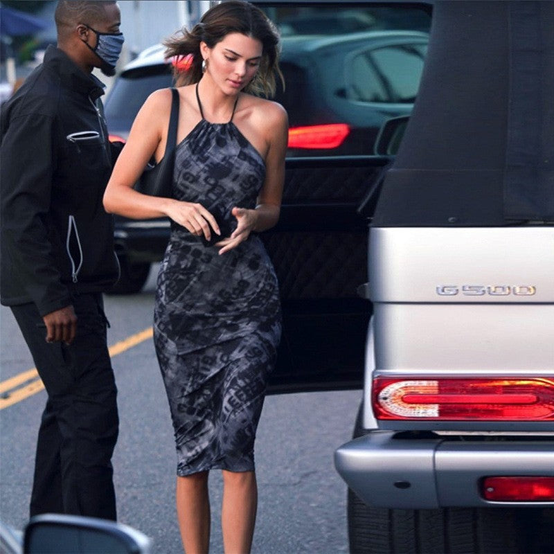 Robe midi chic et stylée pour femmes ajustée au corps