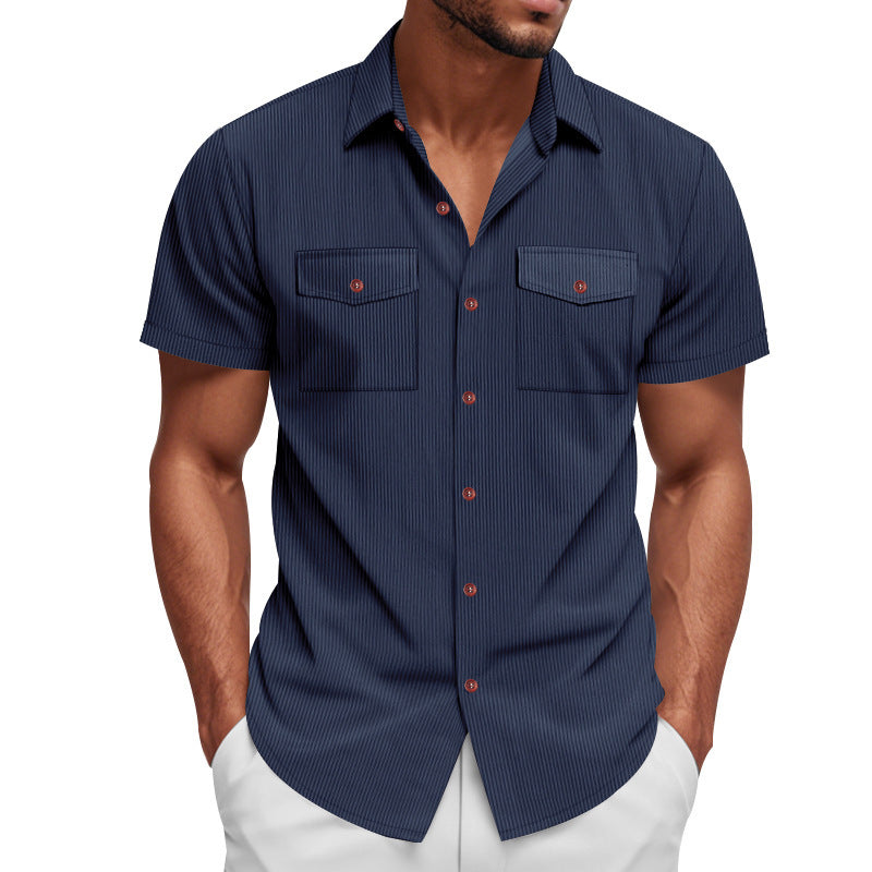 Chemise à manches courtes rayée pour hommes avec deux poches poitrine pratiques Chic und Stil
