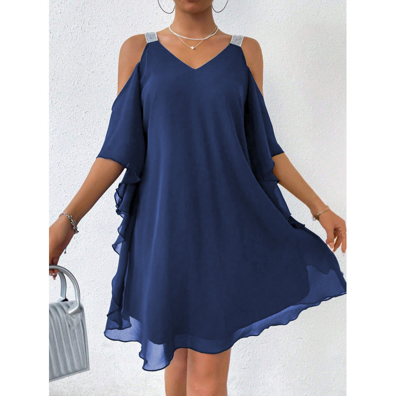 Robe fluide pour femmes avec design à épaules dénudées et ourlet à volants Chic und Stil