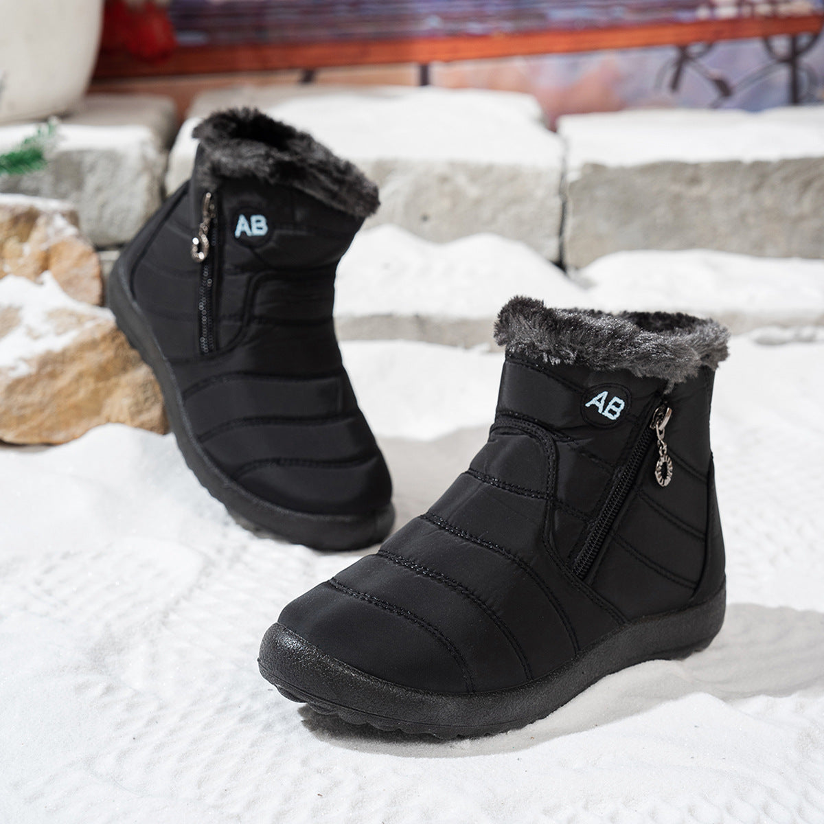 Bottes d'hiver pour femmes avec zip pratique et doublure intérieure douillette Chic und Stil