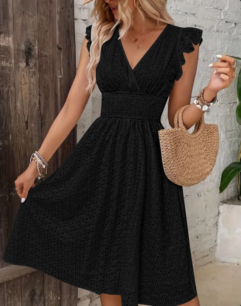 Robe portefeuille pour femmes avec des détails en volants et une coupe flatteuse pour la silhouette Chic und Stil