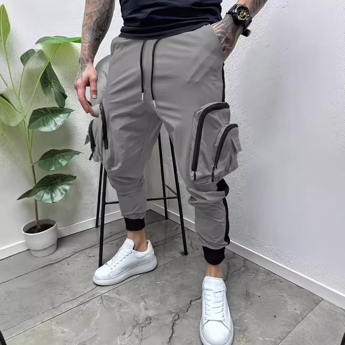 Pantalon de jogging cargo pour hommes avec poches utilitaires Chic und Stil