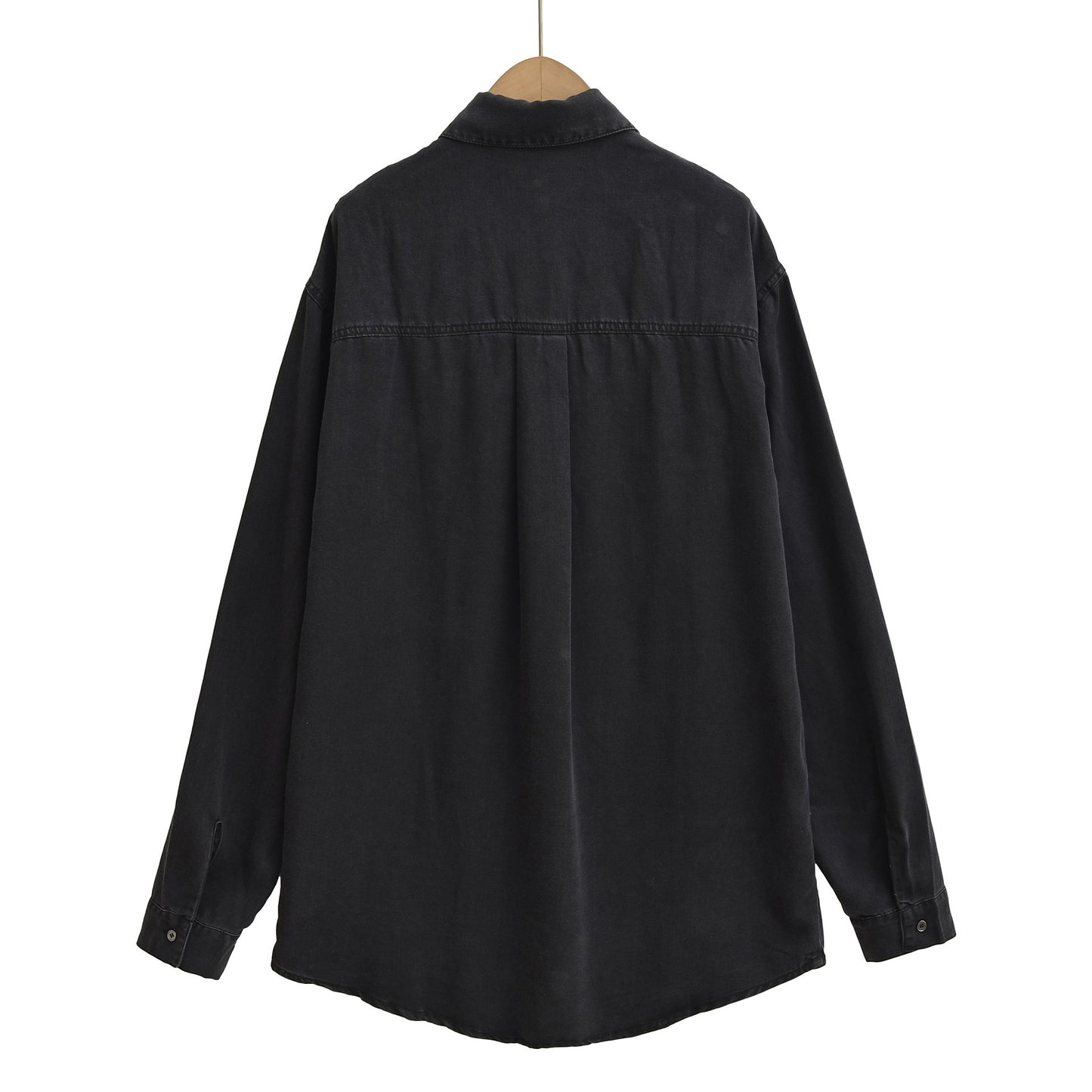 Blouse décontractée à manches longues pour femmes avec poche poitrine pratique et col classique Chic und Stil