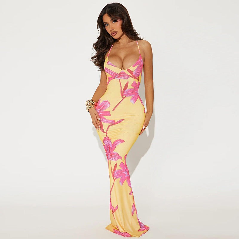 Chic and stylish floral pattern spaghetti strap maxi dress for ladies
