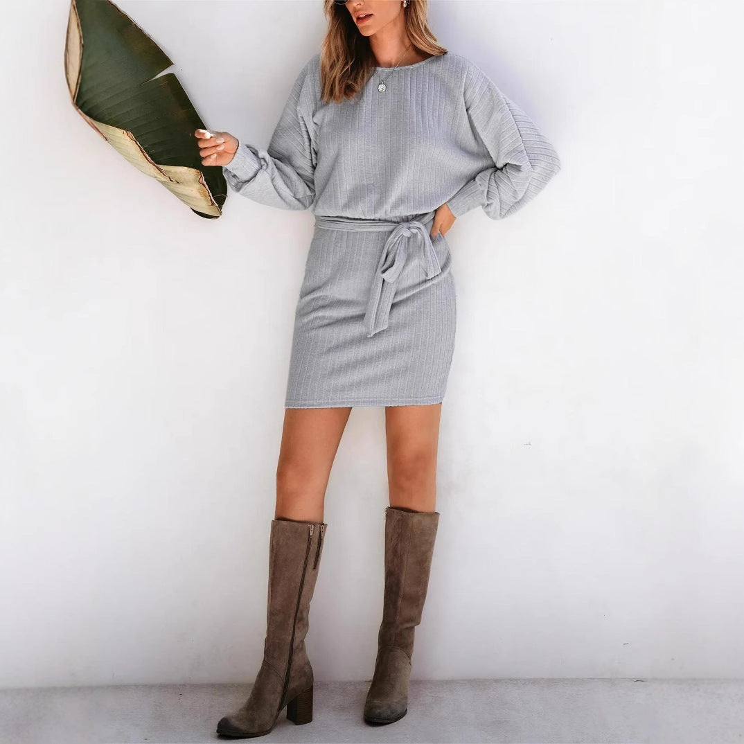 Robe pull élégante pour femmes avec texture côtelée et ceinture Chic und Stil