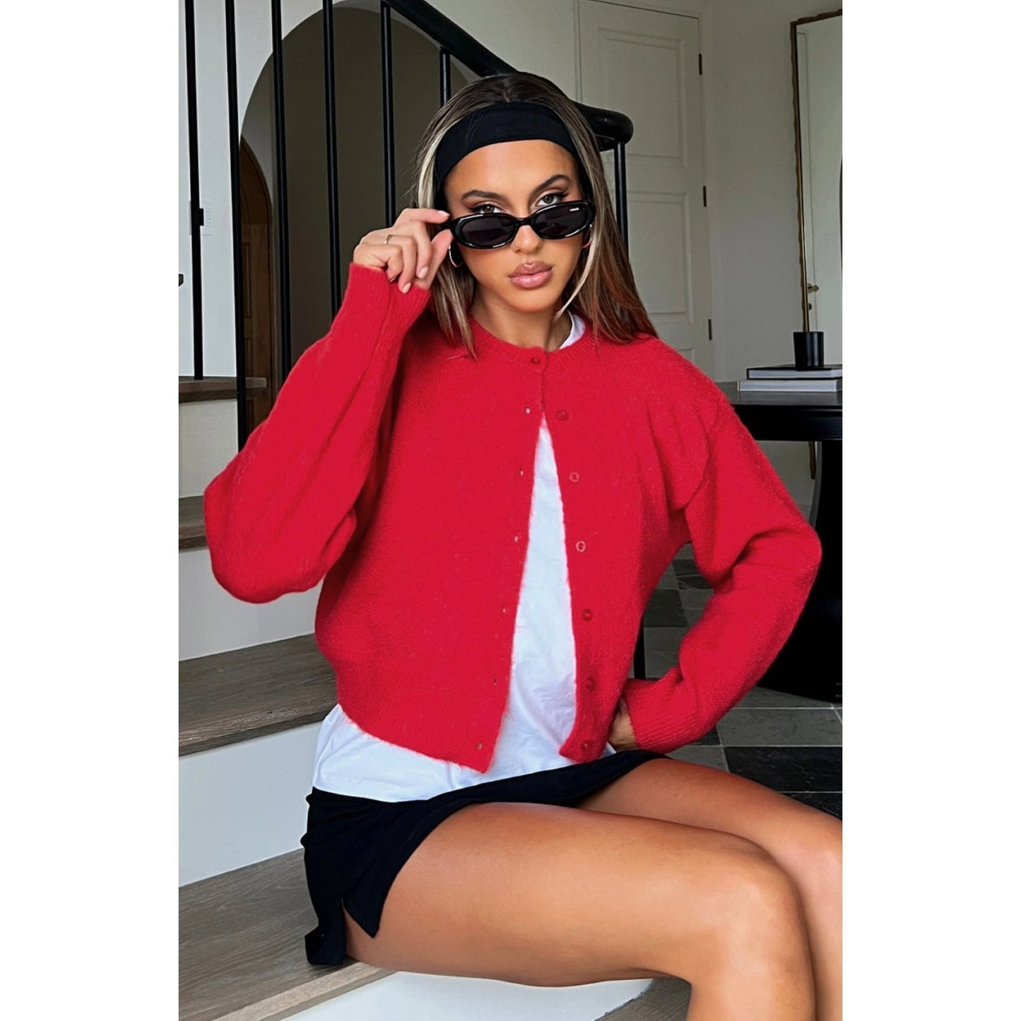 Cardigan cropped tricoté pour femmes avec fermeture à bouton Chic und Stil