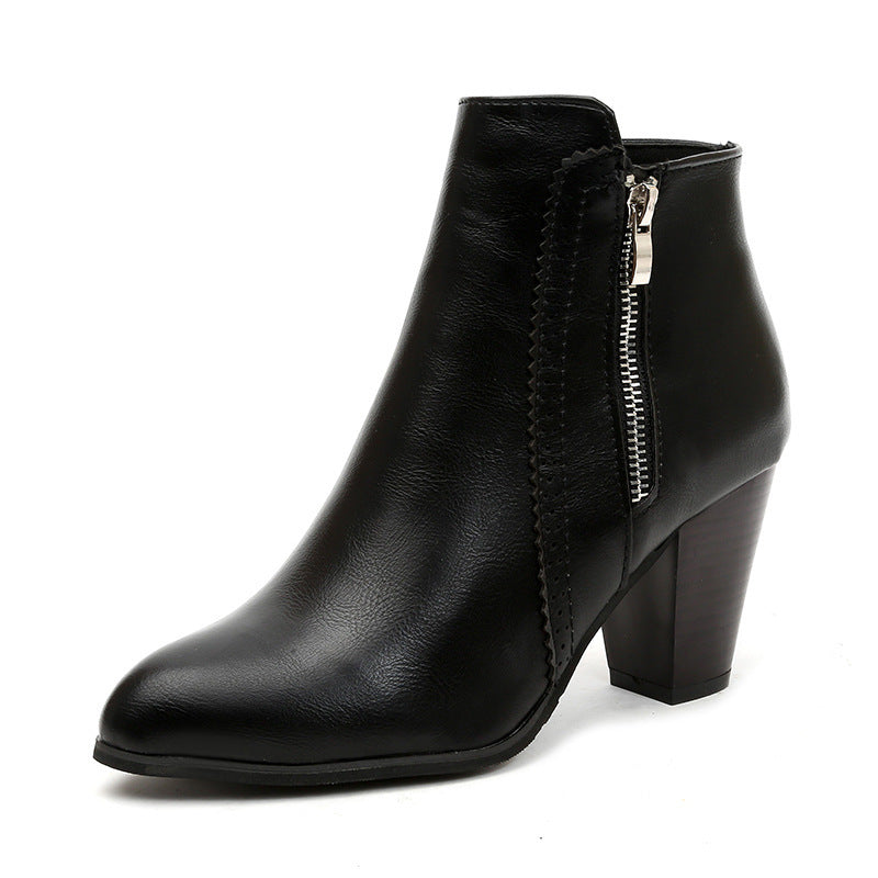 Elegant women's boots with trendy zipper and comfortable block heel Chic and Style