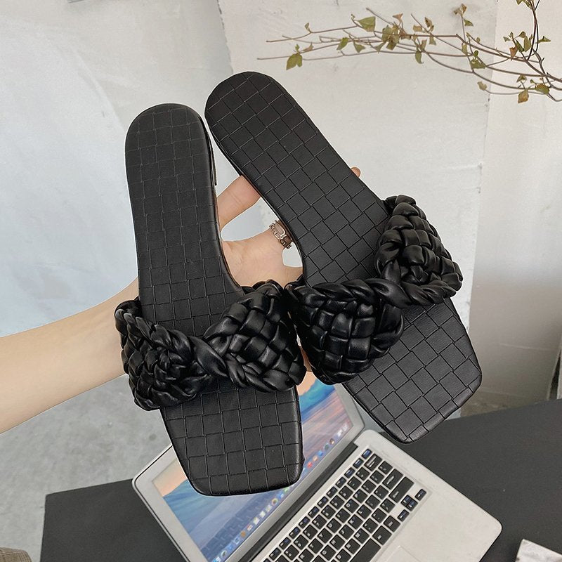 Sandales à lanières en simili cuir avec look tressé Chic und Stil