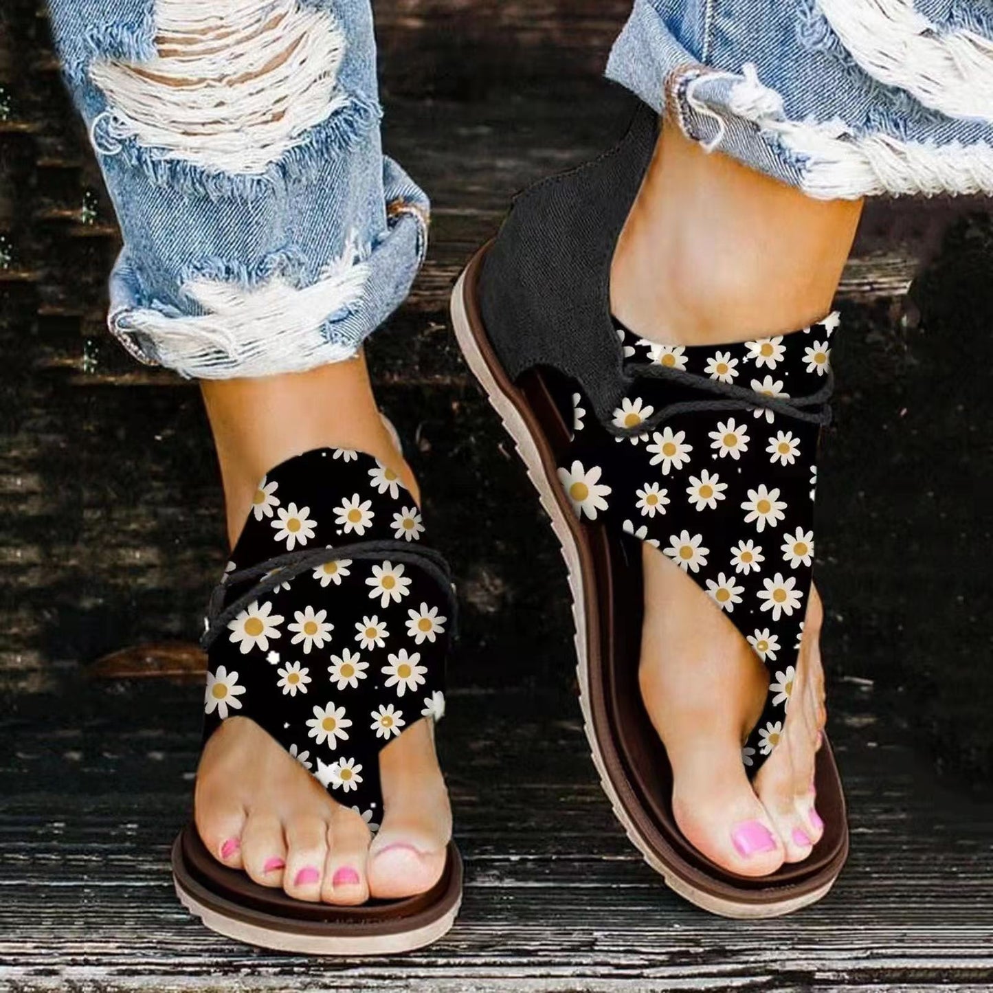 Sandales à brides pour femmes avec design floral et animal Chic und Stil