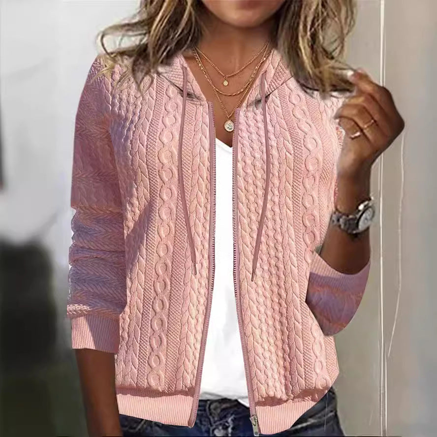 Veste en tricot pour femmes avec capuche et élégant motif en torsades Chic und Stil