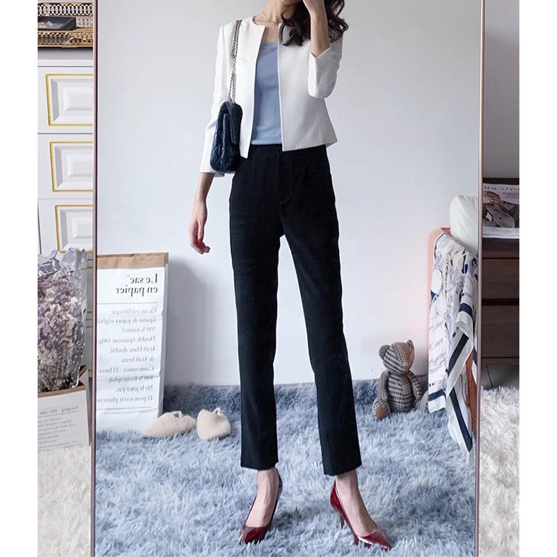 Veste de costume féminine élégante sur mesure et robe crayon Chic und Stil