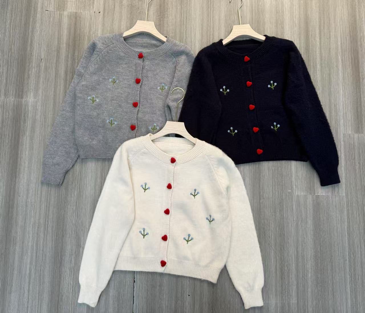 Women's cozy knit pullover with heart and flower embroidery Chic and Style