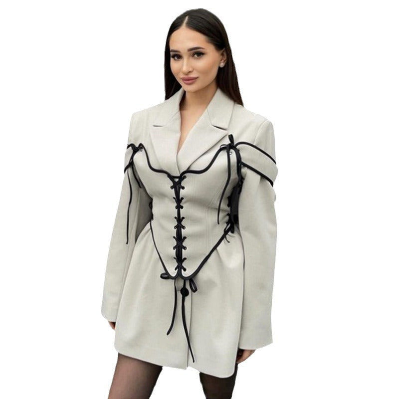 Blazer de couture à la mode pour femmes Chic und Stil