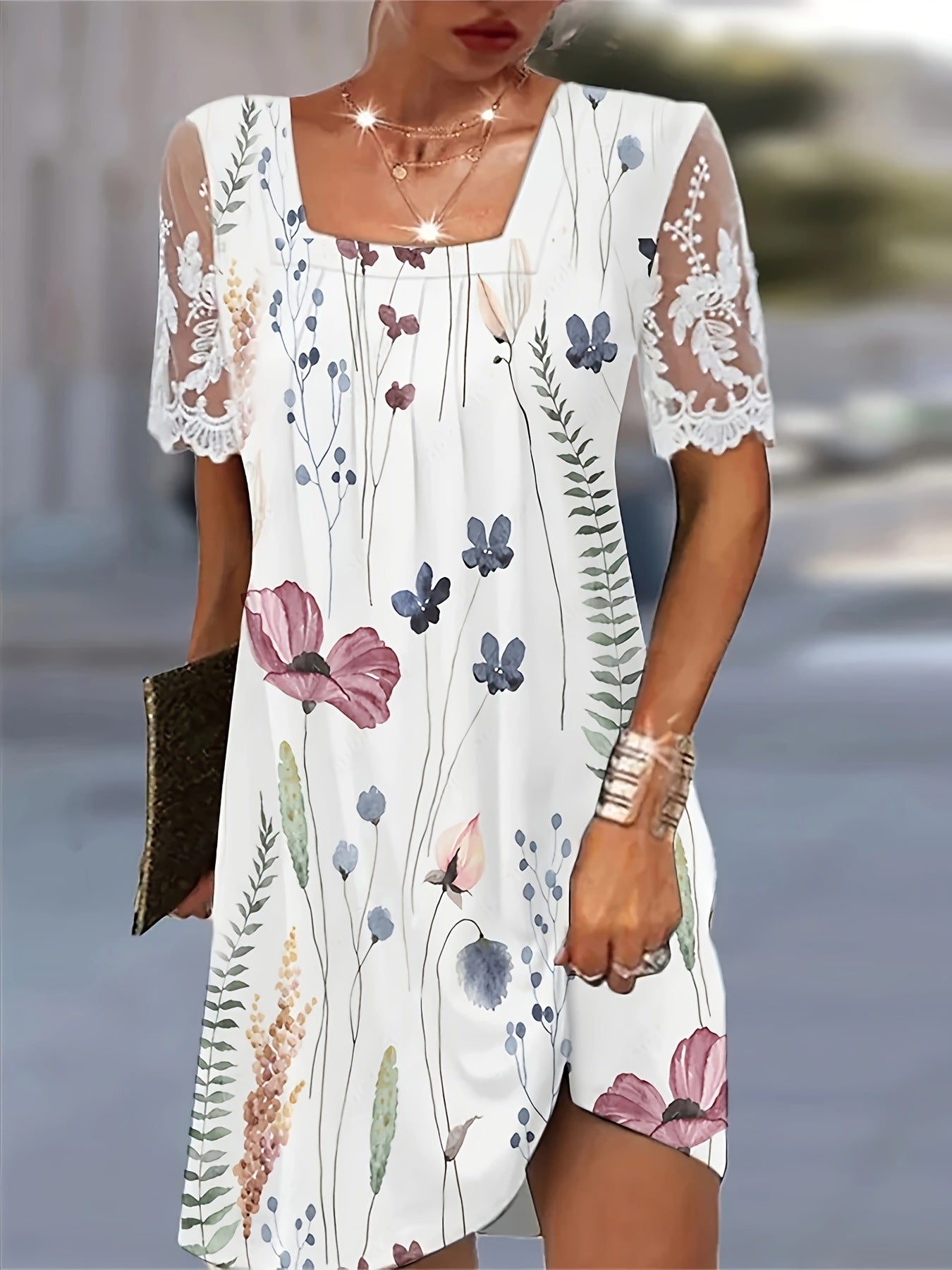 Robe tunique à imprimé floral pour femmes avec des manches en dentelle Chic und Stil