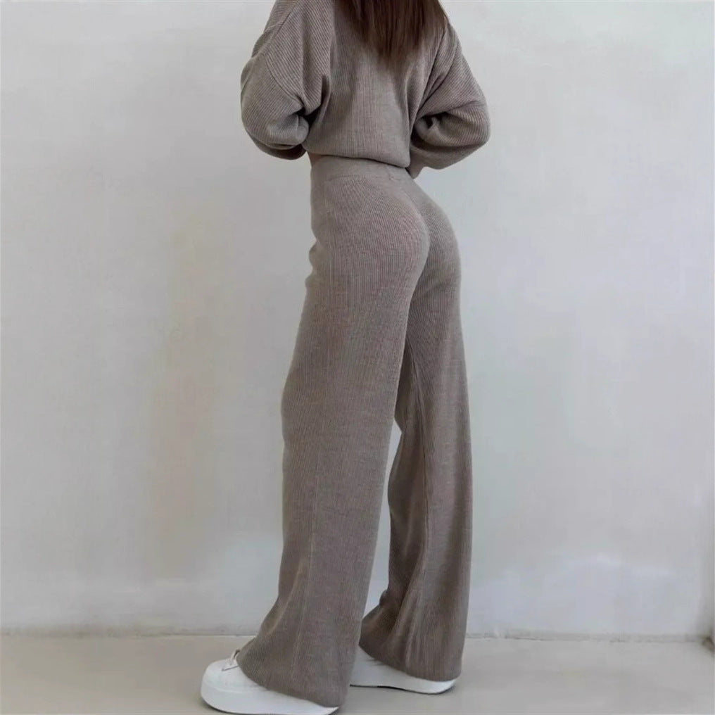Dames pull confortable à col V avec col rayé Chic und Stil