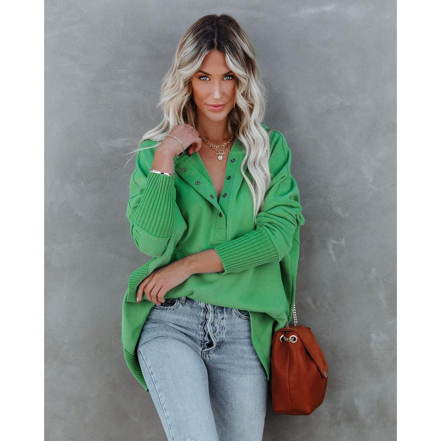 Sweat à capuche décontracté pour femmes avec patte de boutonnage et poche kangourou Chic und Stil
