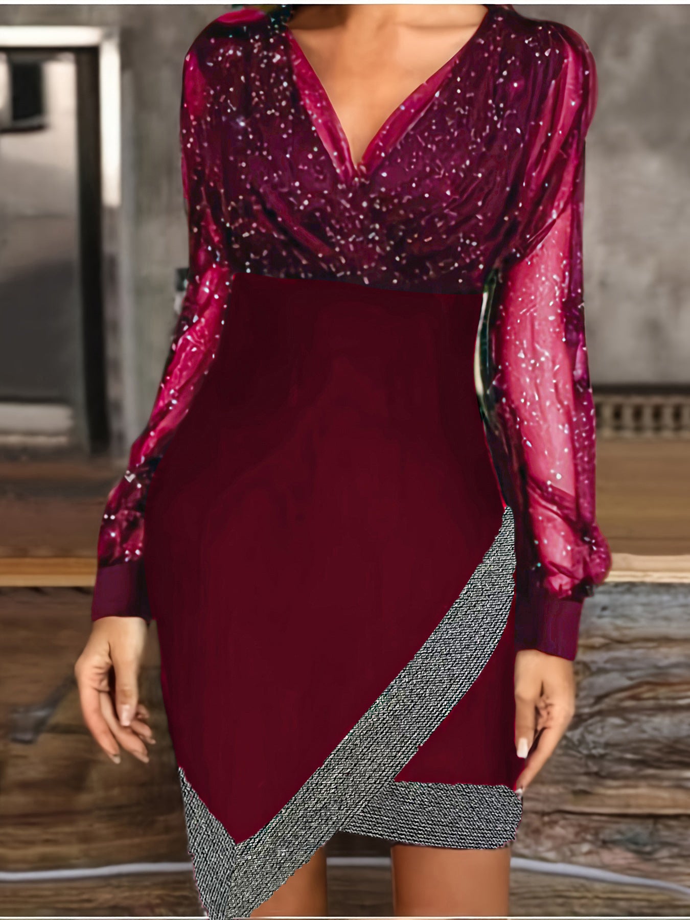 Femmes Robe portefeuille élégante avec des détails scintillants et des manches transparentes Chic und Stil