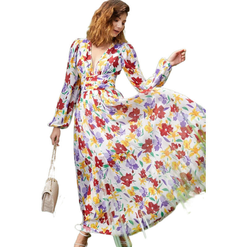 Robe maxi femme avec coupe fluide et motif floral romantique Chic und Stil