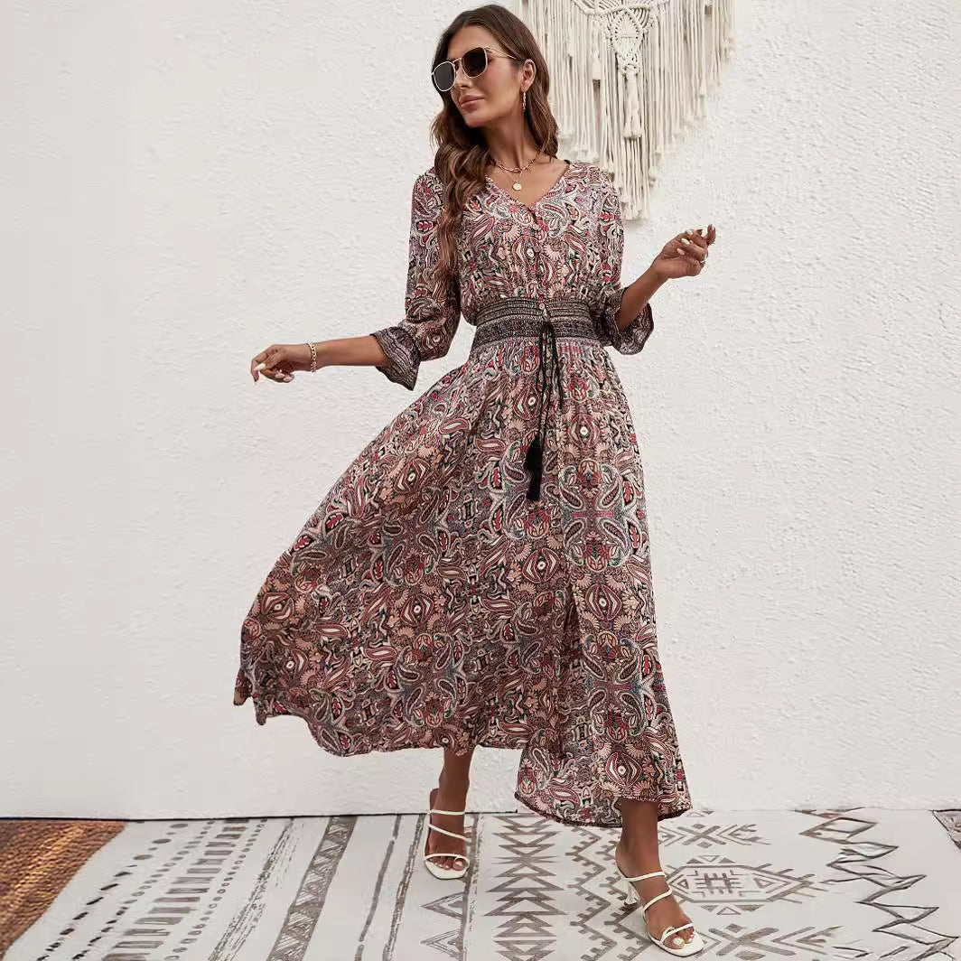 Robe maxi femme avec ceinture amovible à la taille et motif artistique Chic und Stil