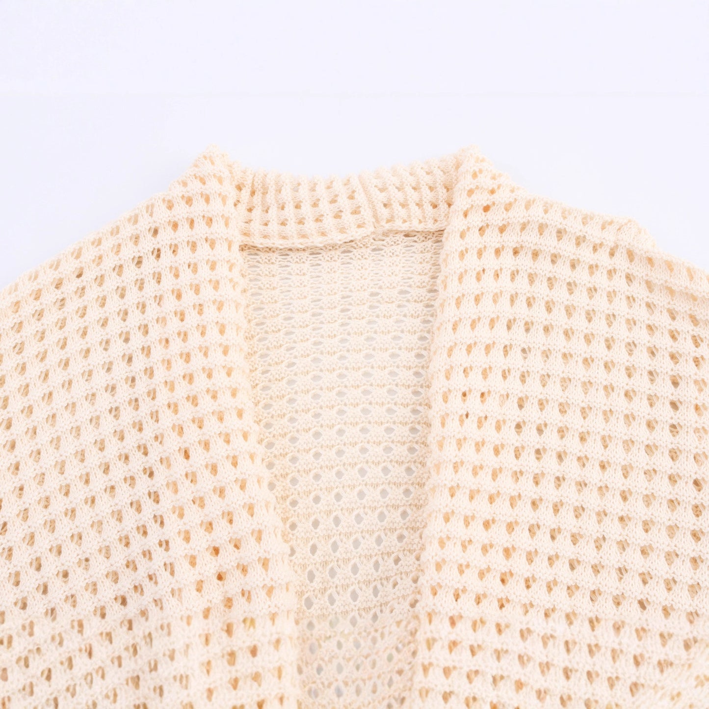 Cardigan en tricot pour femmes avec design asymétrique et élégant ceinturon à la taille Chic und Stil