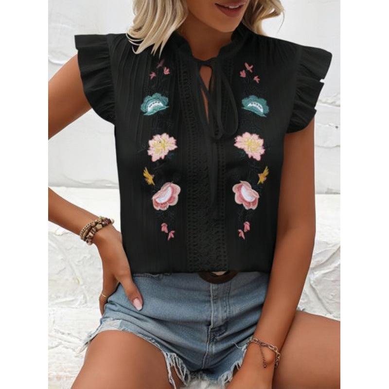 Blouse pour femme avec des manches à volants brodées Chic und Stil