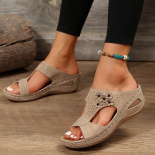 Sandales à la mode pour femmes avec des inserts respirants et une semelle antidérapante Chic und Stil