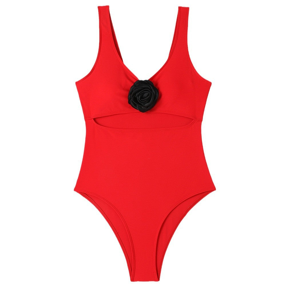 Maillot de bain une pièce pour femmes avec détail floral et décolleté échancré Chic und Stil