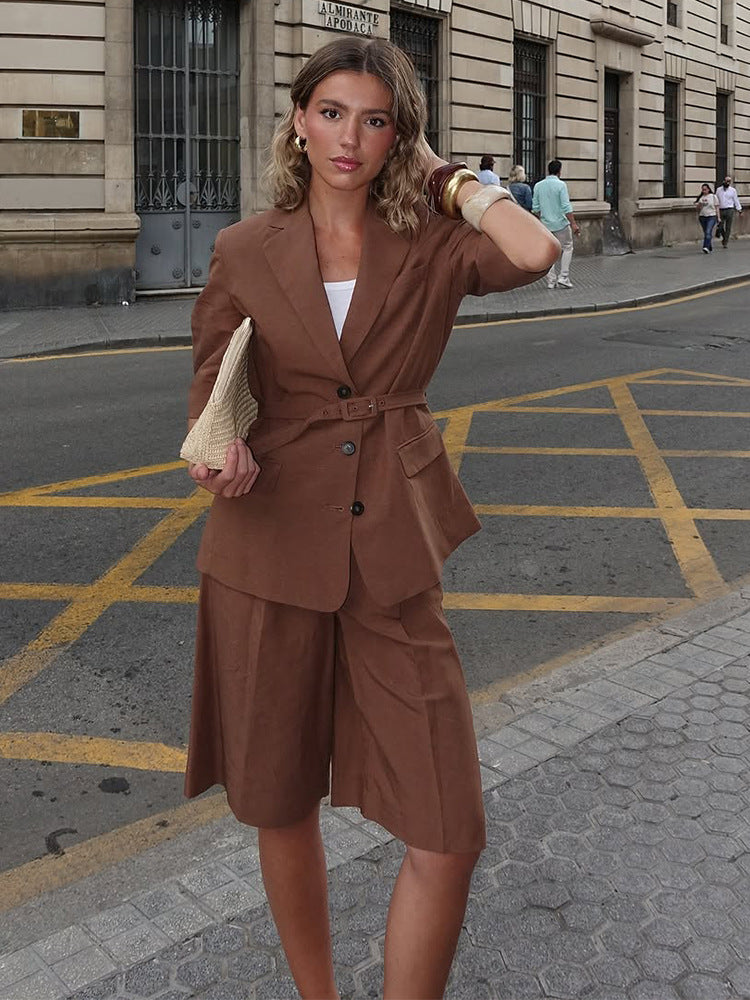 Blazer élégant pour femmes avec ceinture Chic und Stil