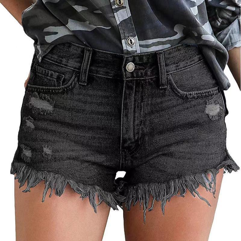 Shorts pour femmes au look utilisé à la mode avec ourlet effiloché et taille haute Chic und Stil