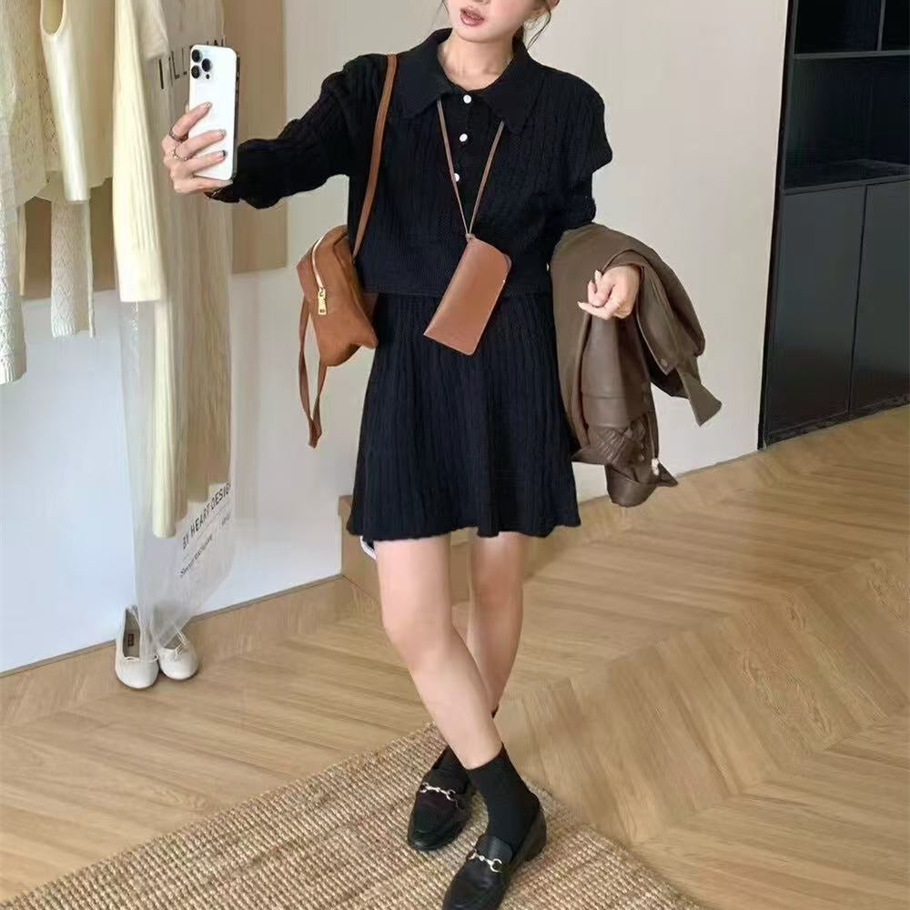 Robe tricot confortable pour femmes avec col élégant et look drapé Chic und Stil