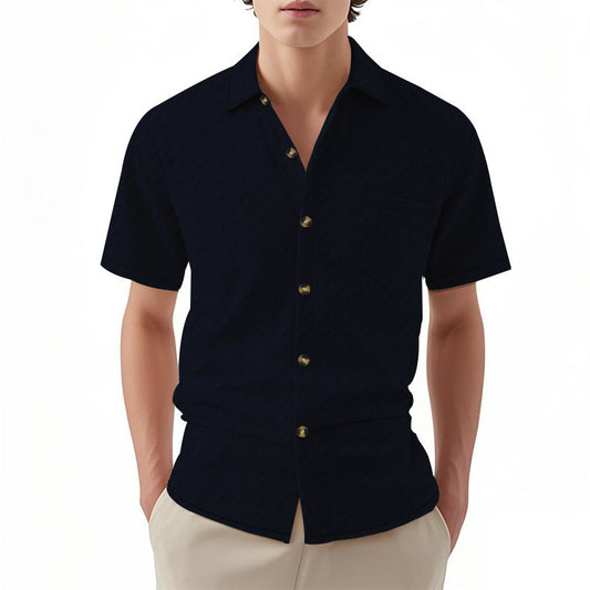 Chemise à manches courtes pour hommes avec un design structuré moderne et une poche poitrine pratique Chic und Stil