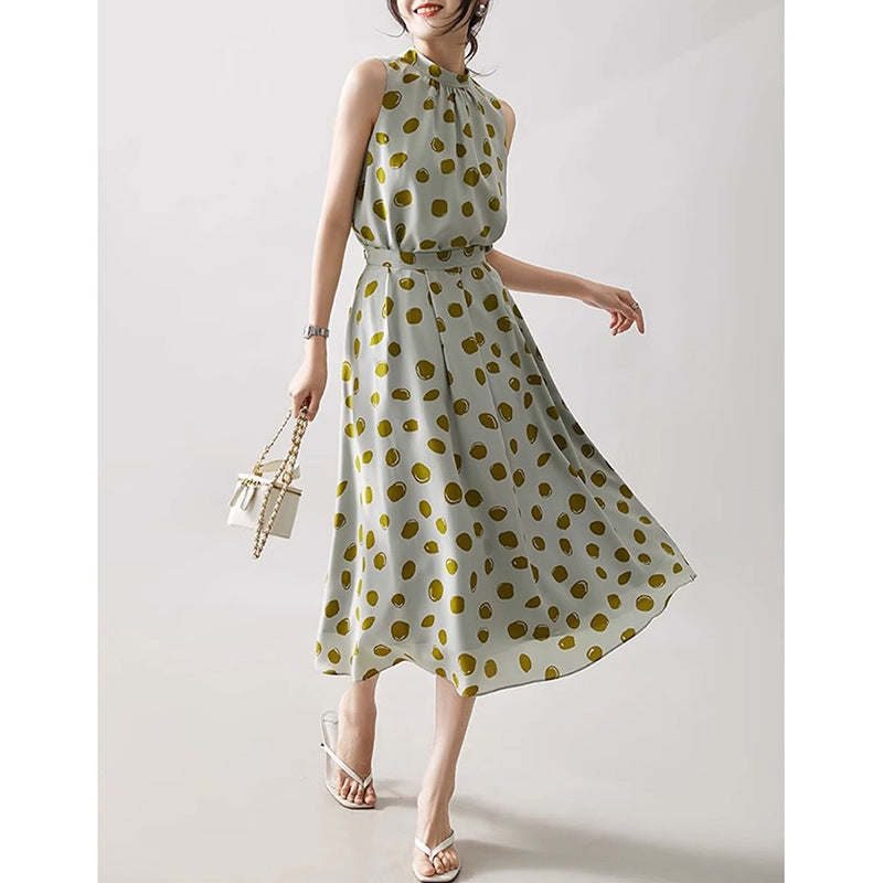 Robe midi à pois pour femme avec design à col haut Chic und Stil
