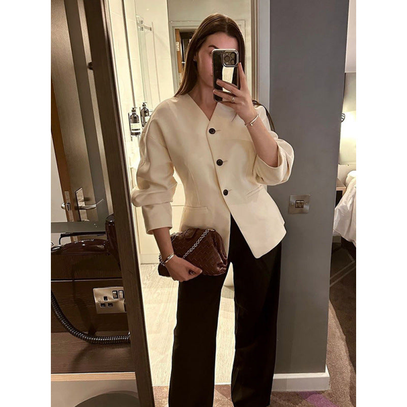 Blazer Couture pour femmes avec des manches volumineuses et un col arrondi Chic und Stil