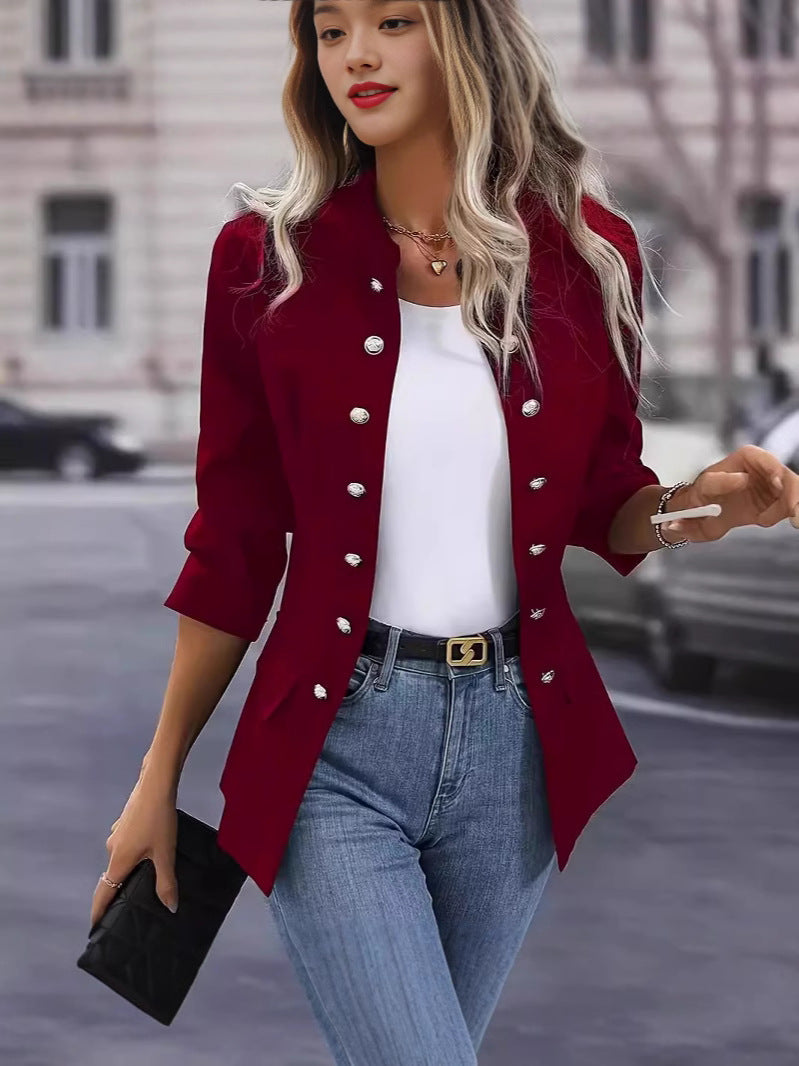 Blazer pour femmes avec des boutons-pression stylés et une coupe élégante Chic und Stil