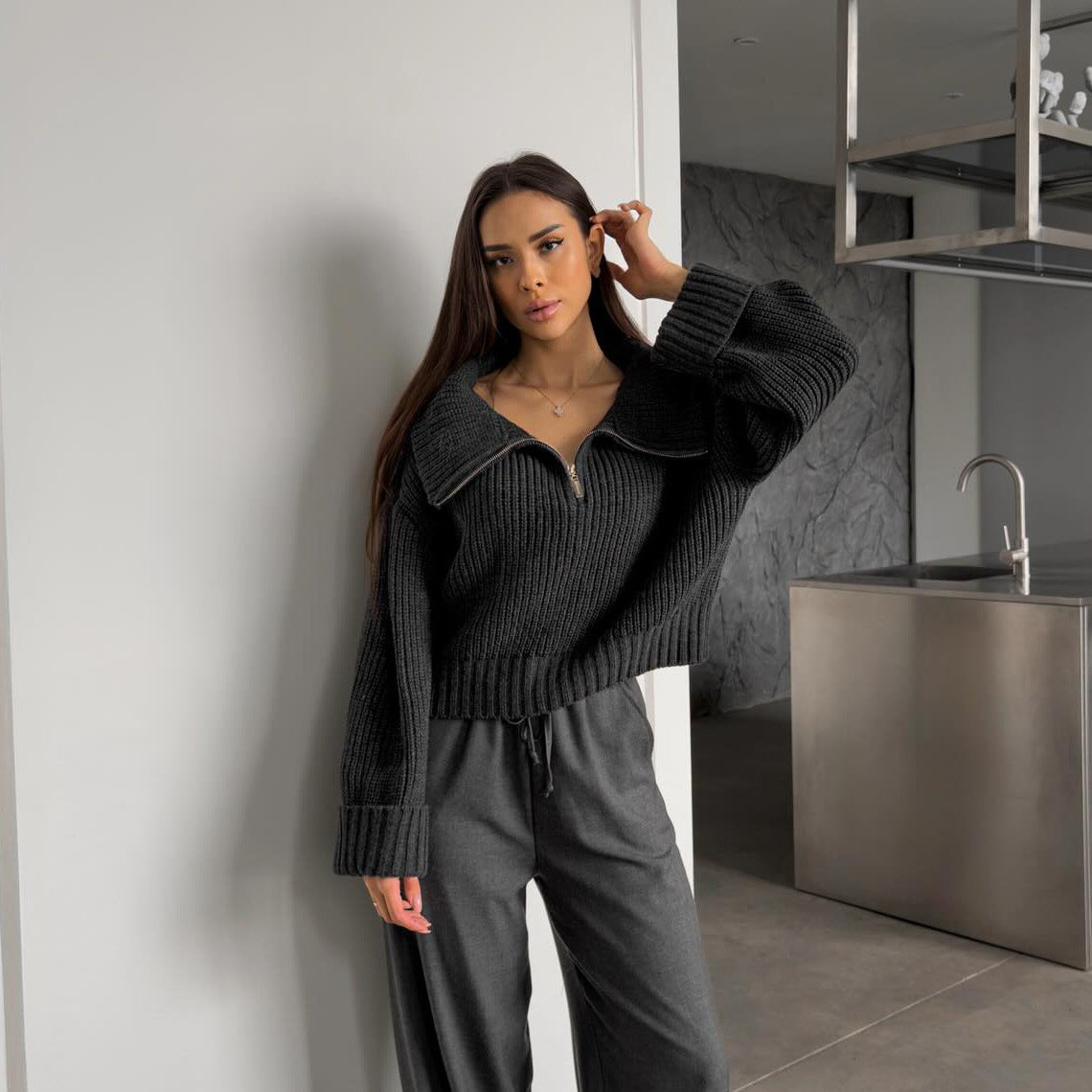 Knitted pullover with high collar and zipper for women Chic und Stil