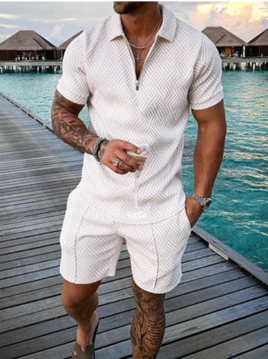 Combinaison courte tendance pour hommes avec un design texturé Chic und Stil