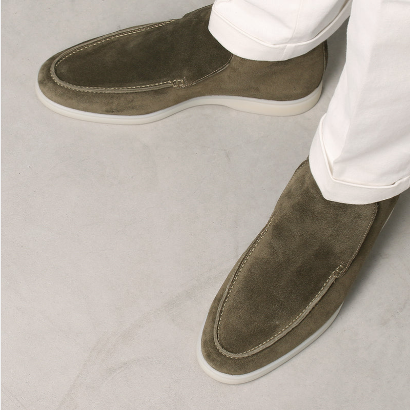Chic and Stil | Calf suede moccasin