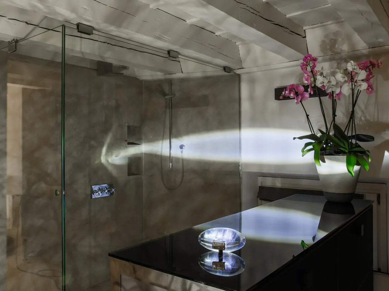 Chic und Stil | La lampe de table LED Sky