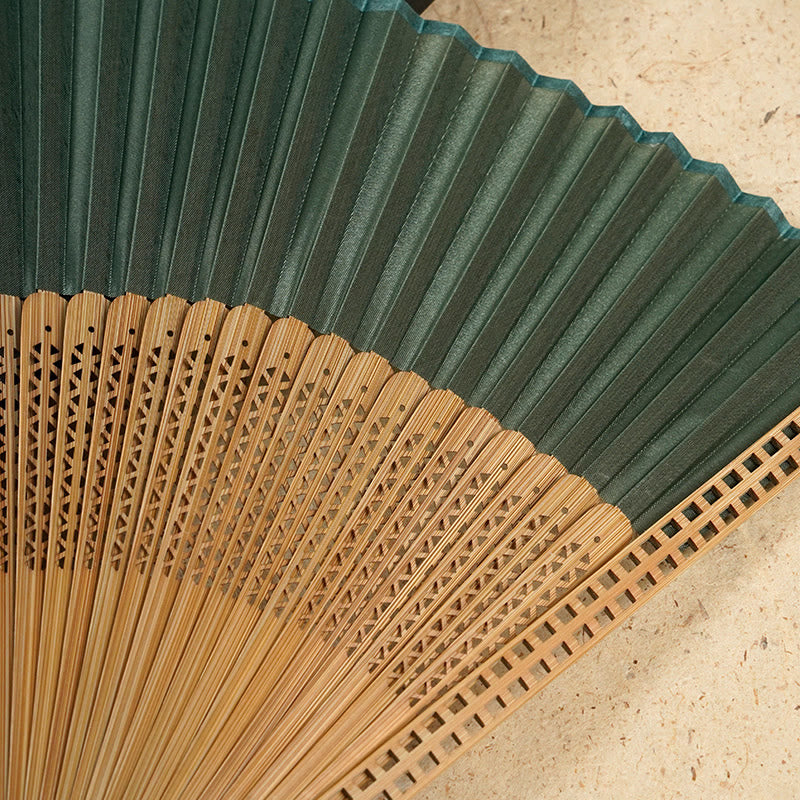 Chic and Style | Handmade bamboo silk fan