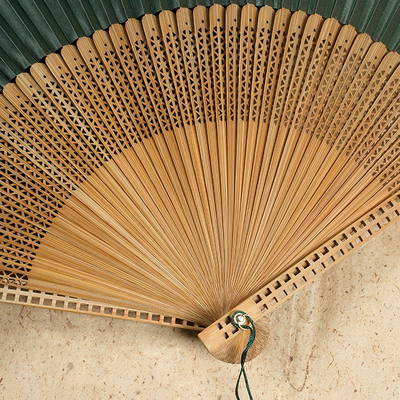 Chic and Style | Handmade bamboo silk fan