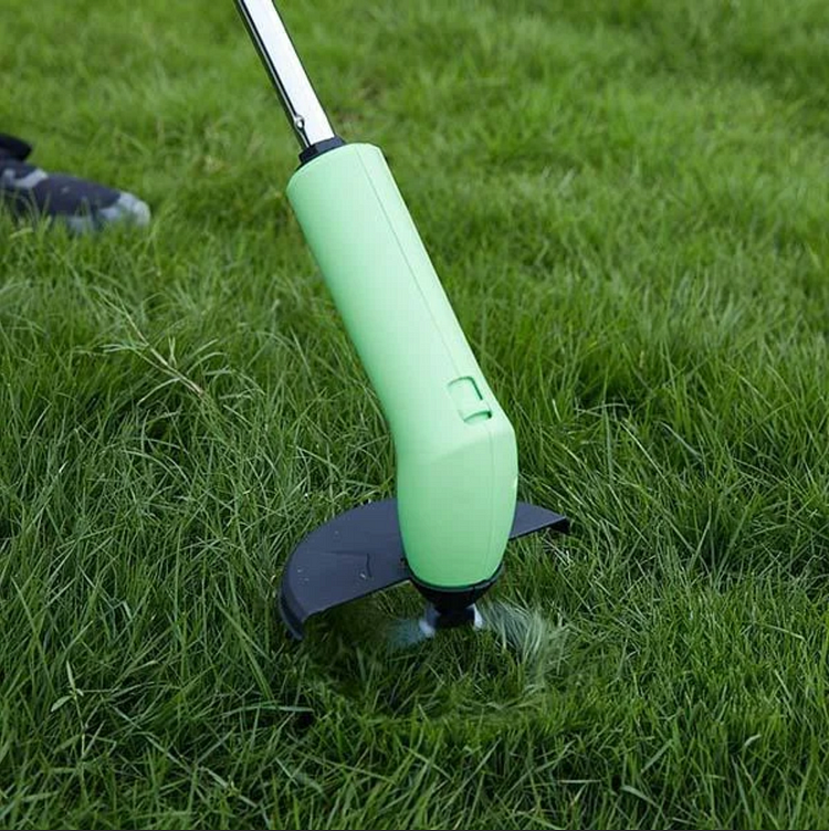 Chic and Stil | Mini Battery Hedge Trimmer