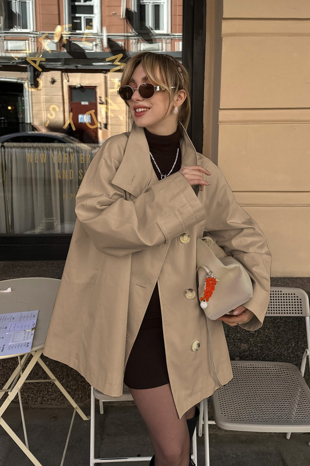 Chic und Stil | White Trench Coat