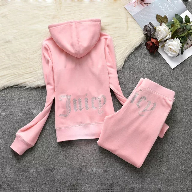 Chic and Stylish | Juicy Sweatshirt and Pants with Diamonds